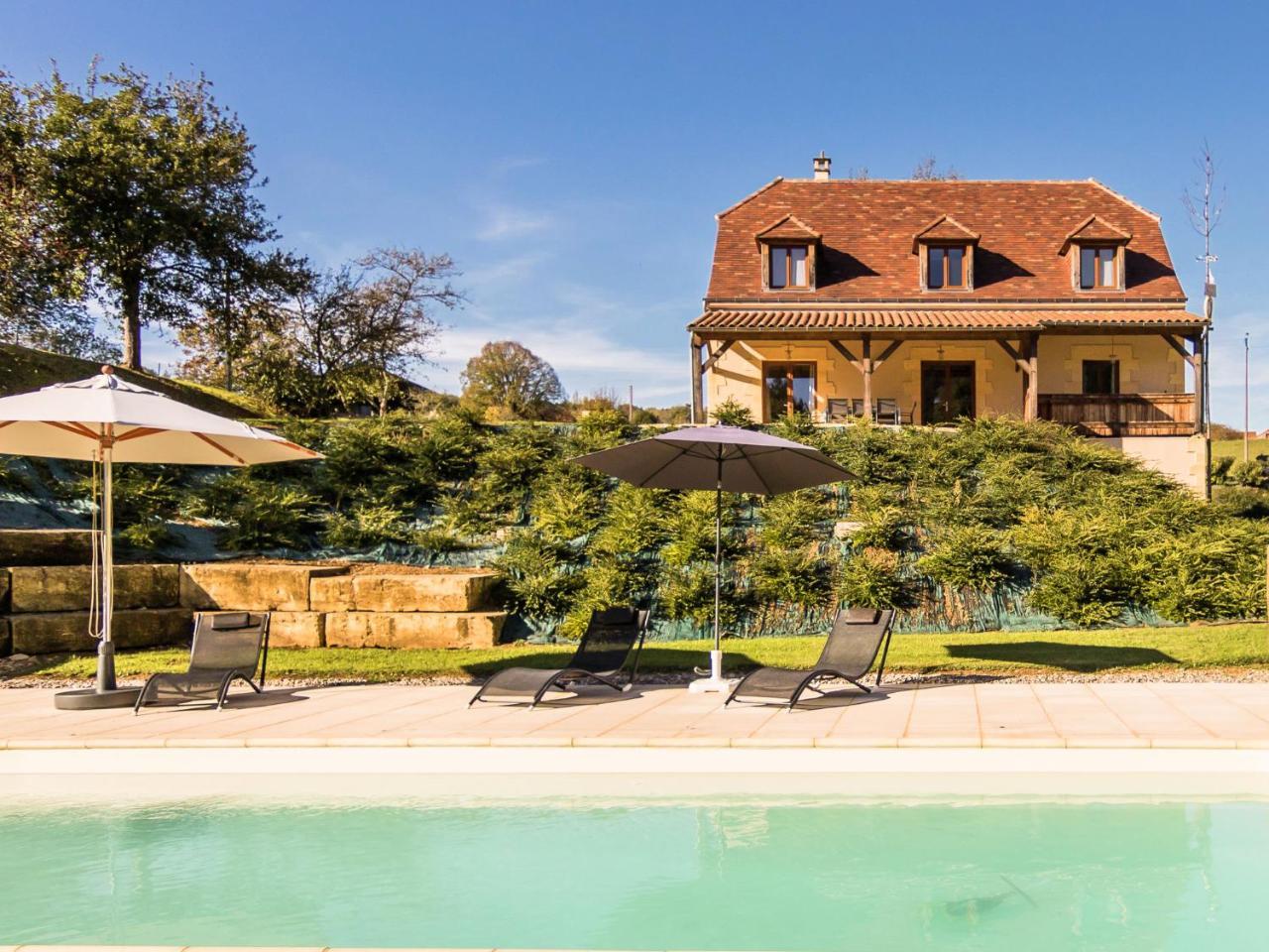 Luxury Villa With Pool On The Edge Of Montignac Exterior photo